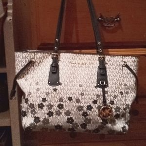 Michael Kors bag